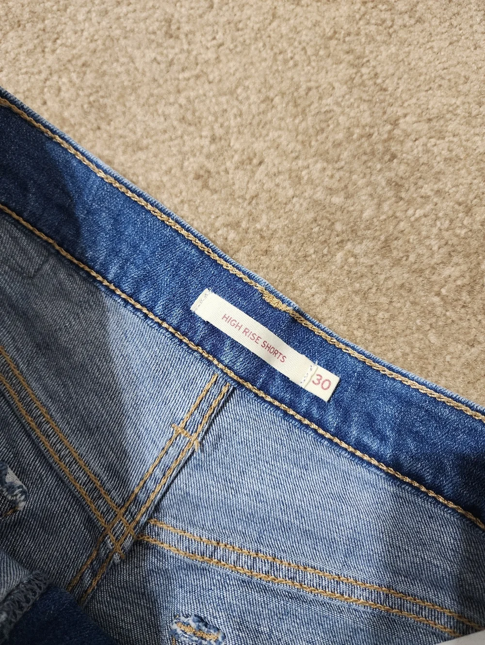 Levis High Rise Jean Short - Picture 4 of 4